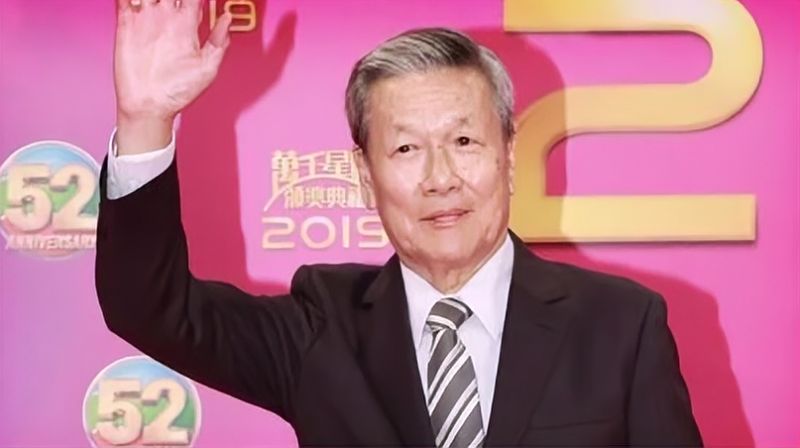 73岁刘江离巢后罕有受访挑战高难度角色再揭TVB鲜为人知内幕
