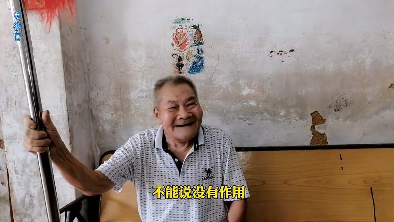 广东80岁民间高手表演刀剑术凶狠无比好刺激粤语对话亲切