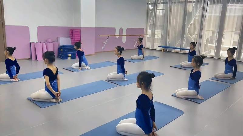 中国舞基本功训练
