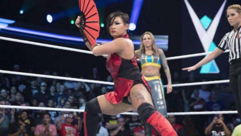WWE首名中国女将将传统武术带上世界舞台颜值身材不输张伟丽