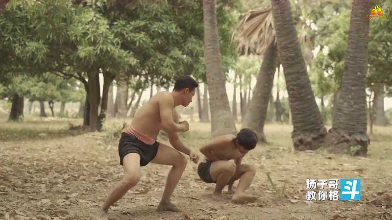 东南亚传统高棉武术招式对练和古泰拳的凶猛毒辣如出一辙
