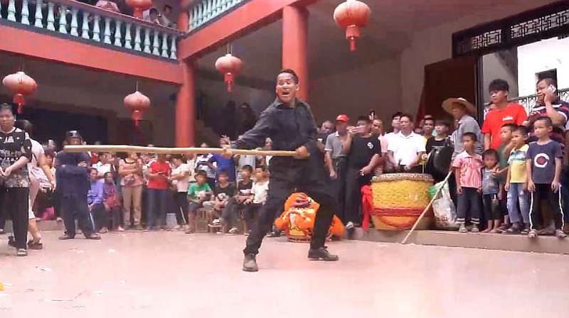 广西农村祭祖一位大师现场表演武术这是真正的高手