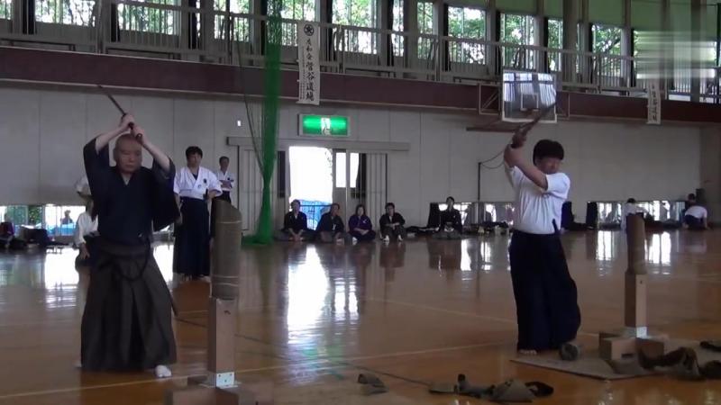 日本武术居合拔刀术比赛高手太多还是姑娘好看